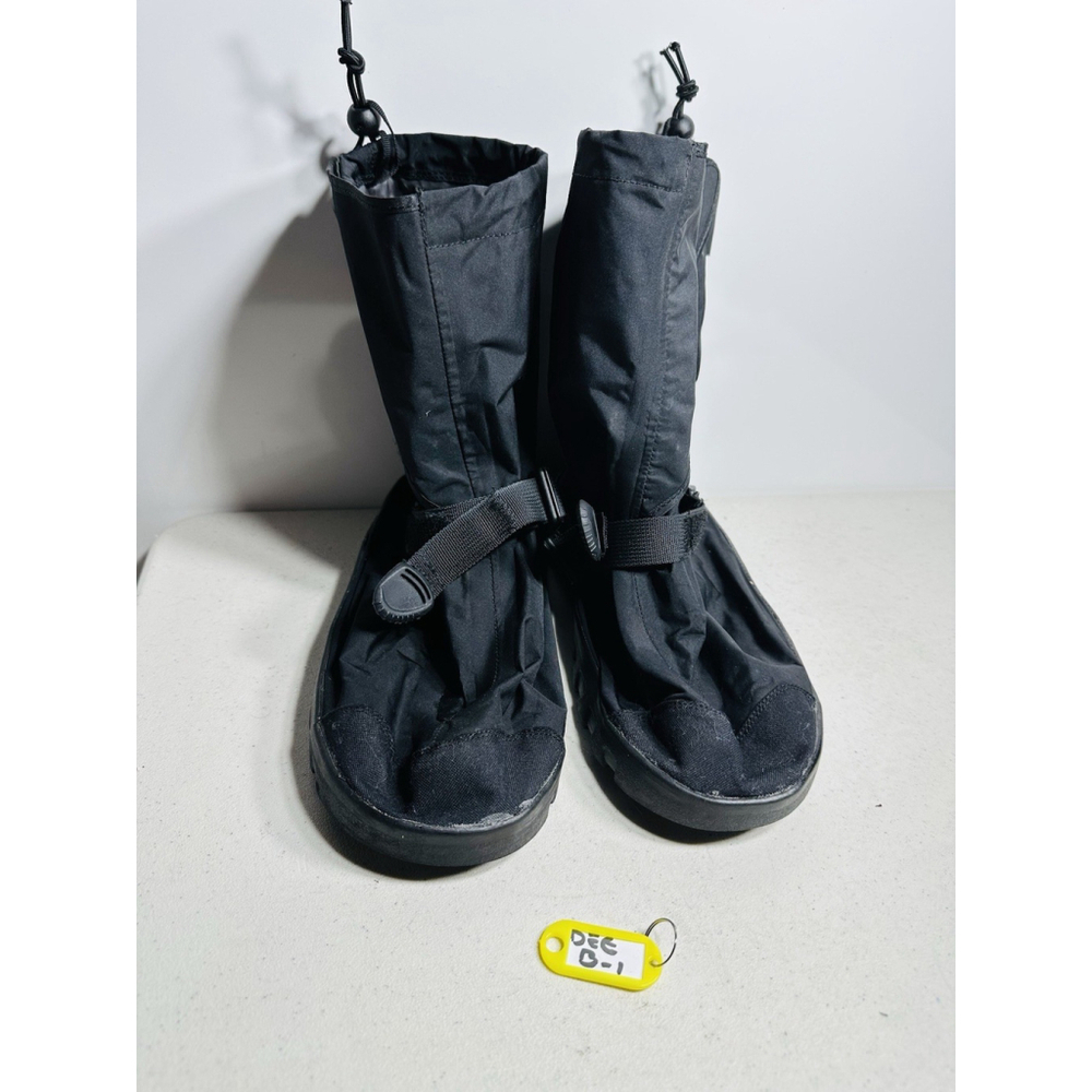 Neos Traveller Adult Medium Winter Overshoe boots black